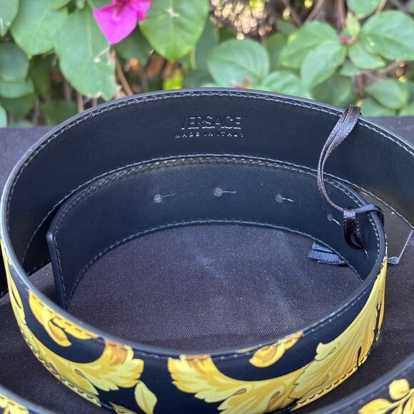 Versace Baroque Print Leather Belt Black Yellow Sz 70 28